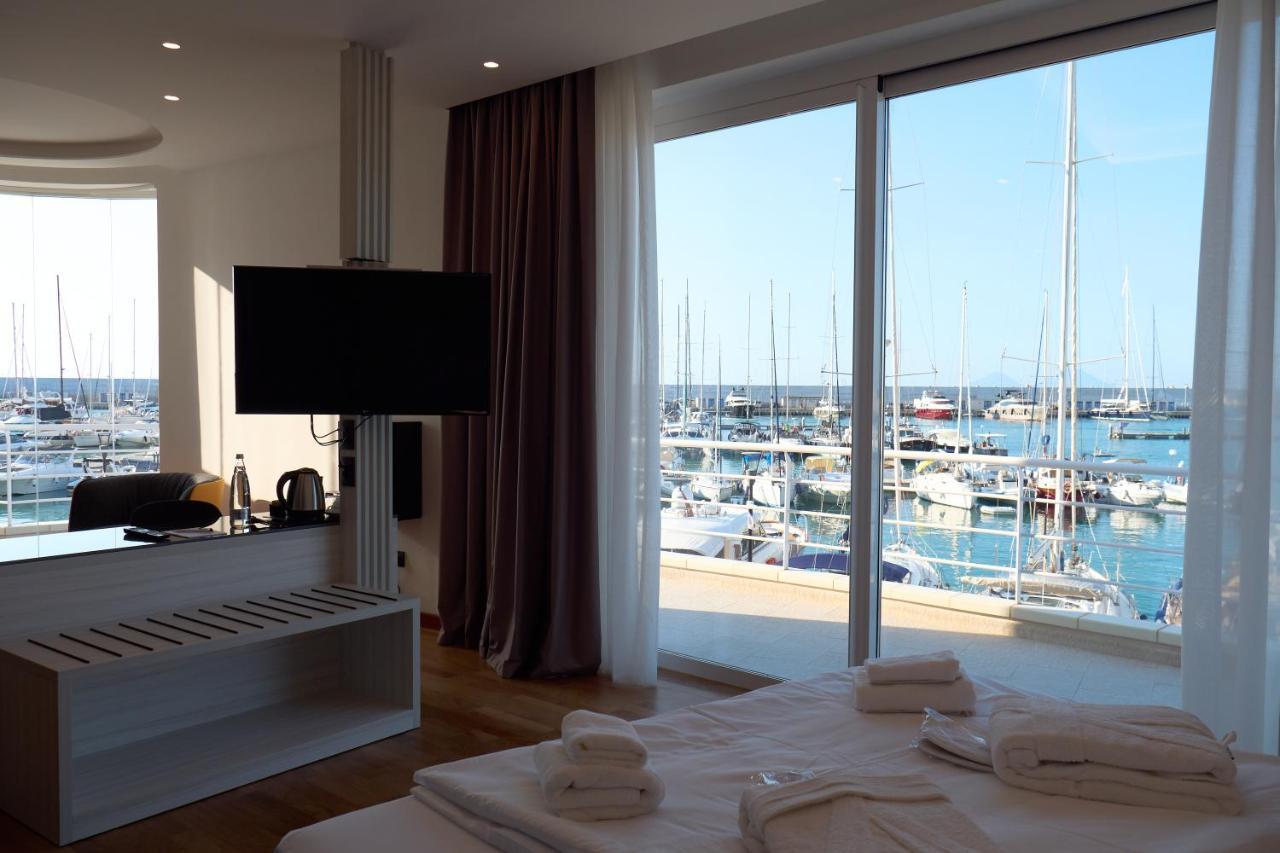 Sestante Marina Motel 卡普多兰多 外观 照片