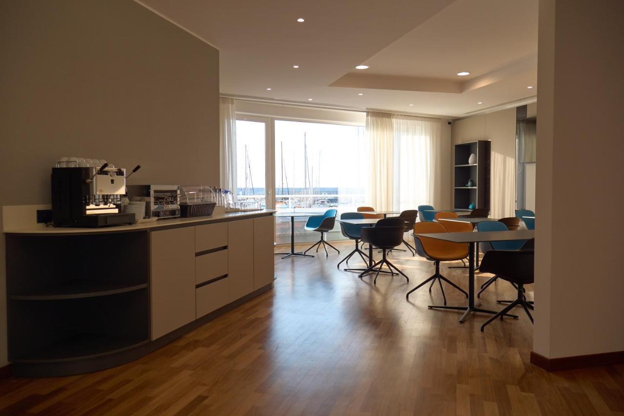 Sestante Marina Motel 卡普多兰多 外观 照片